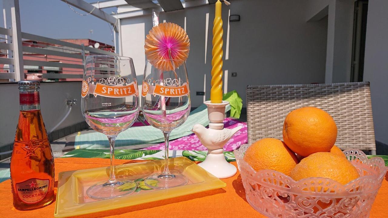 Sky-Terrace In Central Station, 3 Bedrooms Nápoles Exterior foto